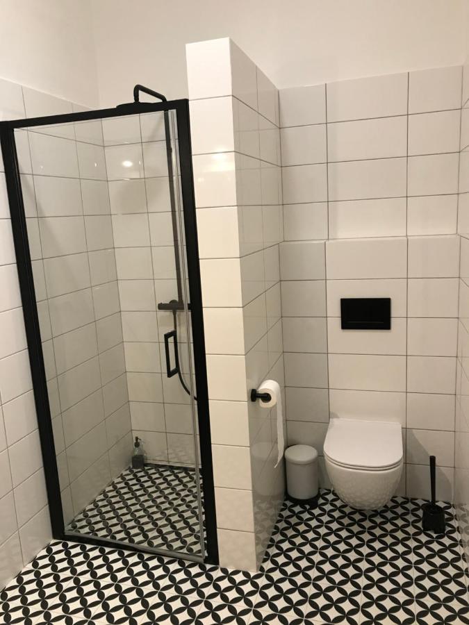 Stara Skola Hedec Aparthotel Kraliky Ngoại thất bức ảnh