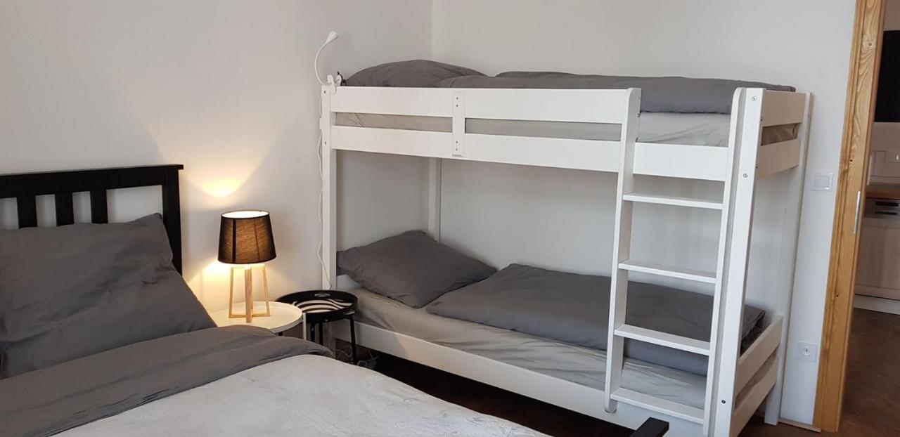 Stara Skola Hedec Aparthotel Kraliky Ngoại thất bức ảnh
