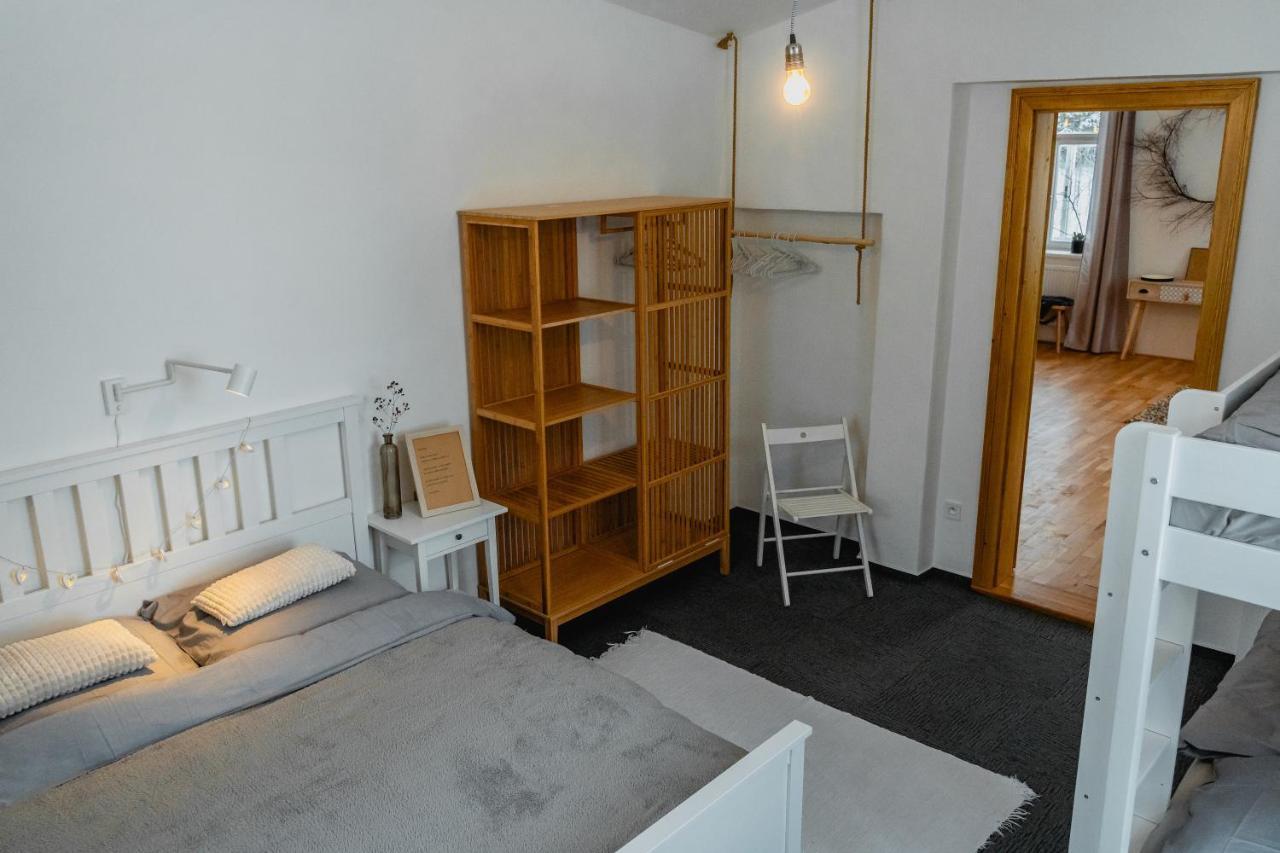 Stara Skola Hedec Aparthotel Kraliky Ngoại thất bức ảnh