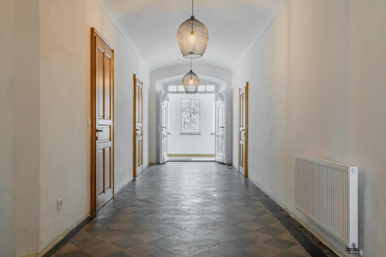 Stara Skola Hedec Aparthotel Kraliky Ngoại thất bức ảnh
